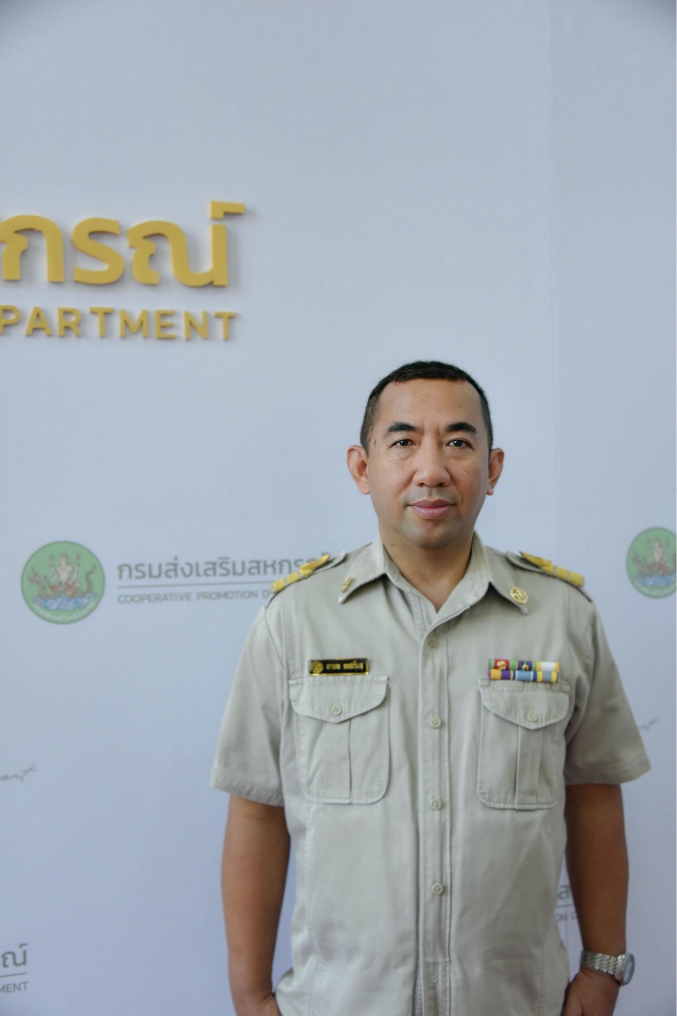 นายมานพ เดชเรือง