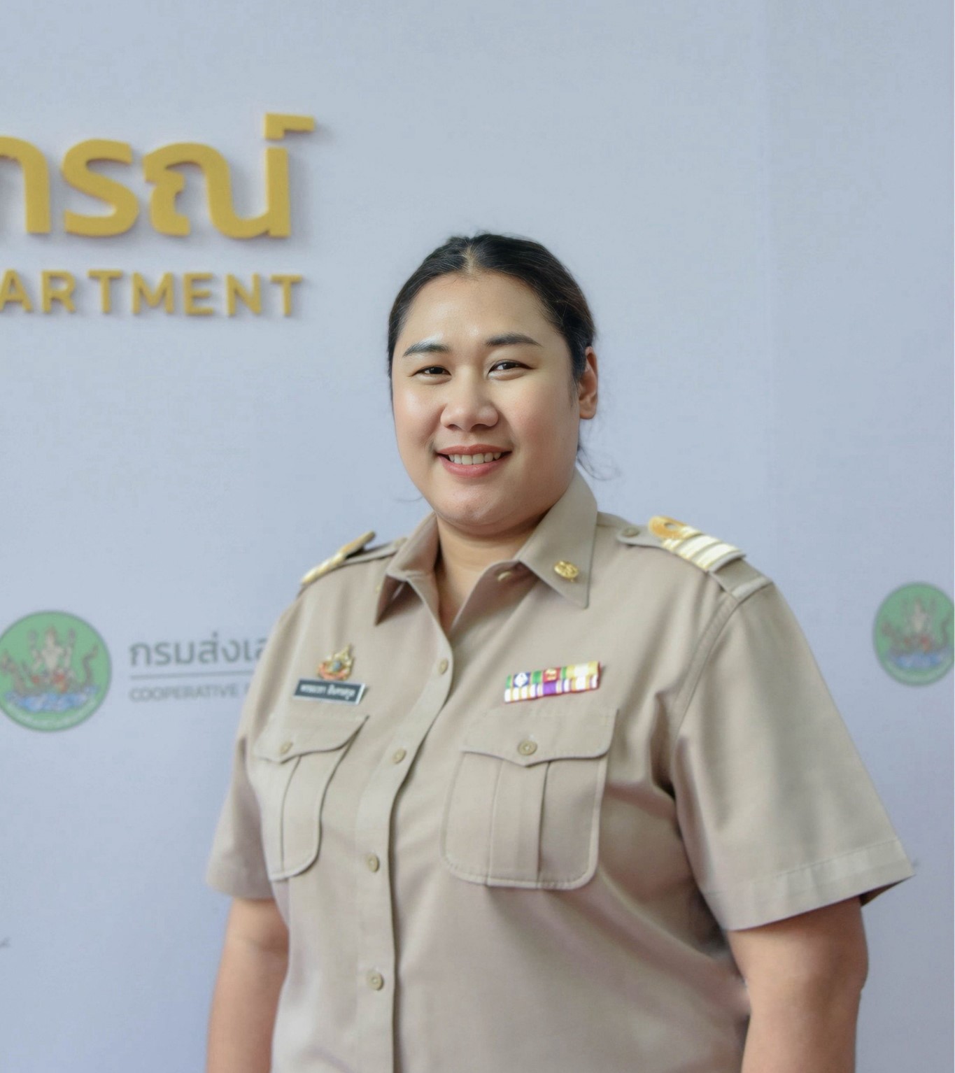 นางพรรณวรา อินทรสกุล