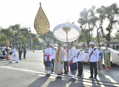 &quot;ในหลวง-พระราชินี&quot; เสด็จฯ พระราชพิธีพืชมงคลฯ 2567 พารามิเตอร์รูปภาพ 17