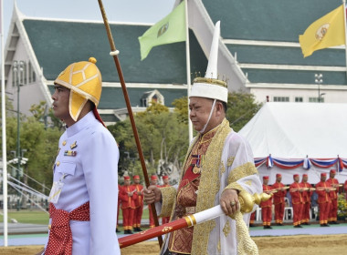 &quot;ในหลวง-พระราชินี&quot; เสด็จฯ พระราชพิธีพืชมงคลฯ 2567 พารามิเตอร์รูปภาพ 31