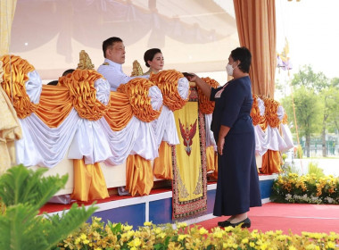 &quot;ในหลวง-พระราชินี&quot; เสด็จฯ พระราชพิธีพืชมงคลฯ 2567 พารามิเตอร์รูปภาพ 4