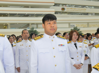 พิธีวางพานพุ่มดอกไม้สดถวายราชสักการะ วันพระบิดาแห่งฝนหลวง ... พารามิเตอร์รูปภาพ 8