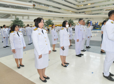 พิธีวางพานพุ่มดอกไม้สดถวายราชสักการะ วันพระบิดาแห่งฝนหลวง ... พารามิเตอร์รูปภาพ 16