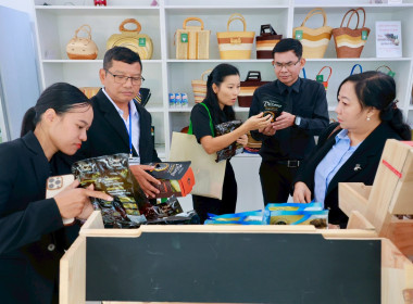 นำ จนท.กรมสหกรณ์เมียนมา เยี่ยมชม COOP SHOP พารามิเตอร์รูปภาพ 2