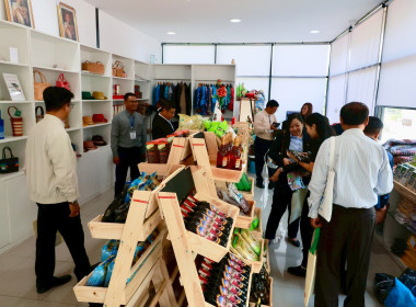 นำ จนท.กรมสหกรณ์เมียนมา เยี่ยมชม COOP SHOP พารามิเตอร์รูปภาพ 23