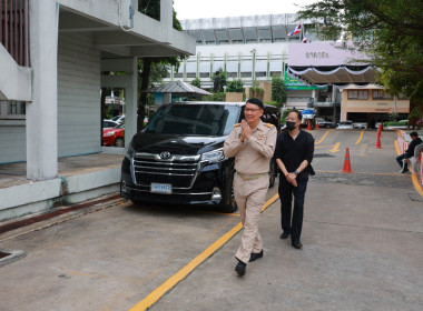 ผอ. อนุรัตน์ เลื่อนลอย ไหว้ศาลฯ เนื่องในโอกาสเข้ารับตำแหน่ง ... พารามิเตอร์รูปภาพ 4