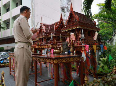 ผอ. อนุรัตน์ เลื่อนลอย ไหว้ศาลฯ เนื่องในโอกาสเข้ารับตำแหน่ง ... พารามิเตอร์รูปภาพ 14