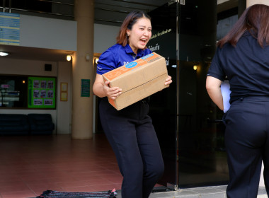 กรมส่งเสริมสหกรณ์ ส่งต่อความรักแก่น้อง ๆ พารามิเตอร์รูปภาพ 30