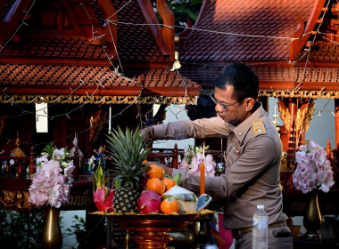 รองอธิบดีฯ มนัส เทพรักษ์ สักการะสิ่งศักดิ์สิทธิ์ พารามิเตอร์รูปภาพ 8