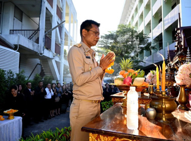 รองอธิบดีฯ มนัส เทพรักษ์ สักการะสิ่งศักดิ์สิทธิ์ พารามิเตอร์รูปภาพ 10