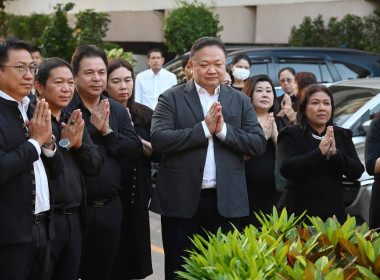 รองอธิบดีฯ มนัส เทพรักษ์ สักการะสิ่งศักดิ์สิทธิ์ พารามิเตอร์รูปภาพ 12