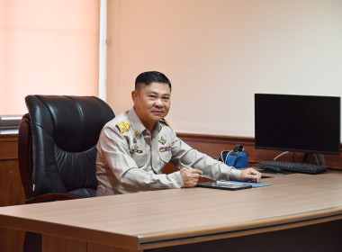 รองอธิบดีฯ สักการะสิ่งศักดิ์สิทธิ์ พารามิเตอร์รูปภาพ 7