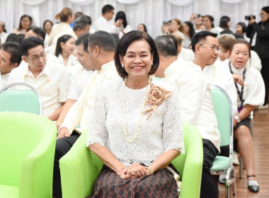 รดน้ำขอพร เนื่องในโอกาสวันขึ้นปีใหม่ไทย 2569 พารามิเตอร์รูปภาพ 11