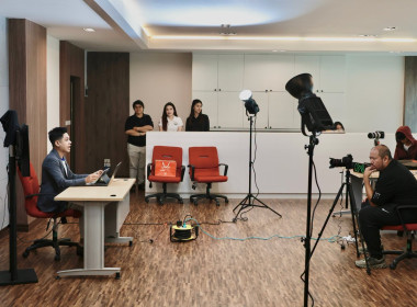 ผอ. สทส. ดูแลกระบวนการผลิตสื่อวีดิทัศน์ E-Learning พารามิเตอร์รูปภาพ 2