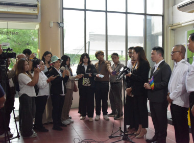 รมช. เกษตรฯ ปล่อยขบวนรถ Taxi EV ของสหกรณ์ พารามิเตอร์รูปภาพ 47