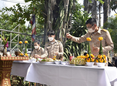 บวงสรวงศาลสิ่งศักดิ์สิทธิ์ประจำ สทส. เพื่อทำการบูรณะ พารามิเตอร์รูปภาพ 8